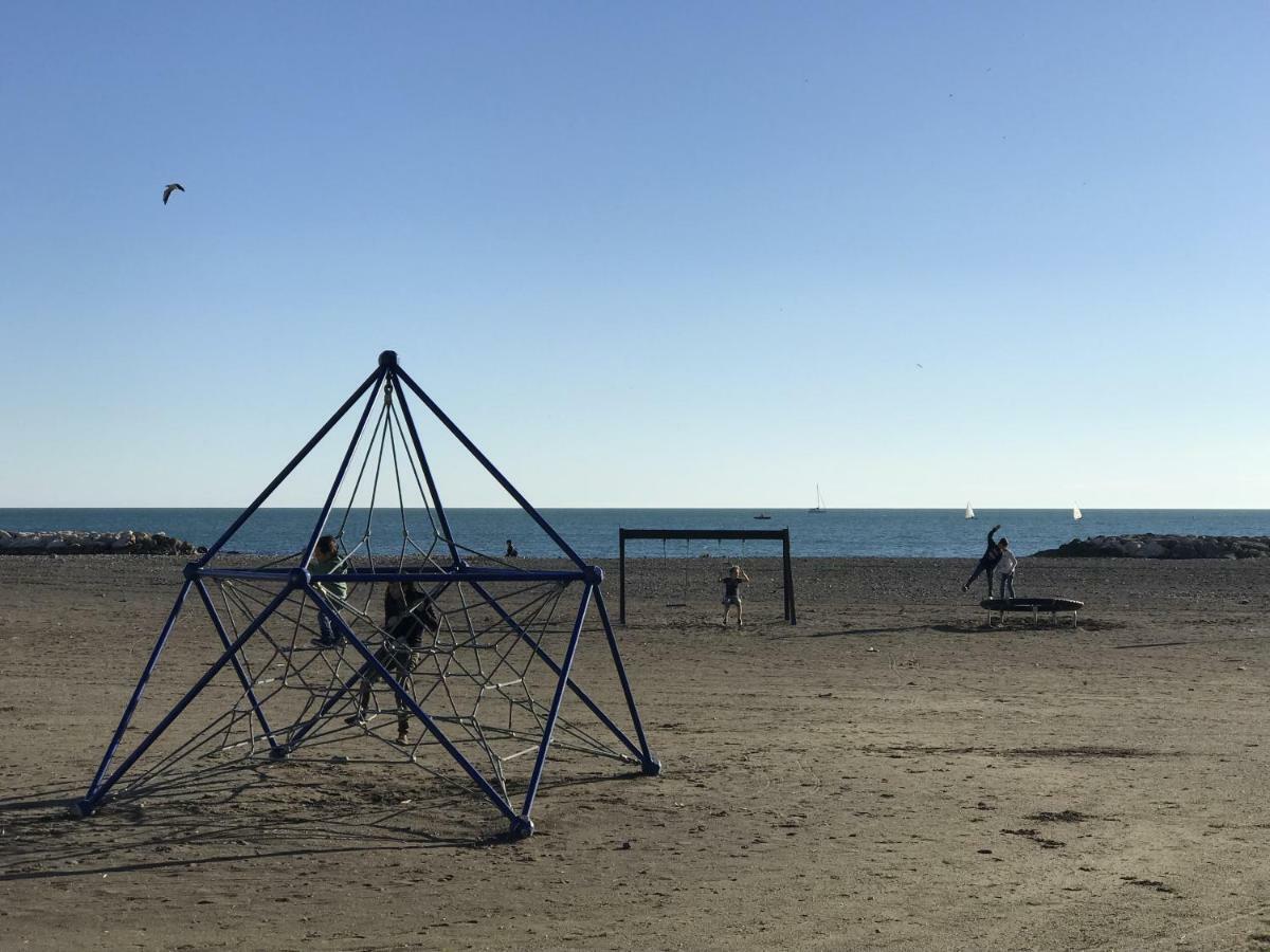 Malaga Beach House, 2 City Bikes, 2 Children'S Bikes, Wifi, Big Terrace, Bbq, Family, Childfriendly 외부 사진
