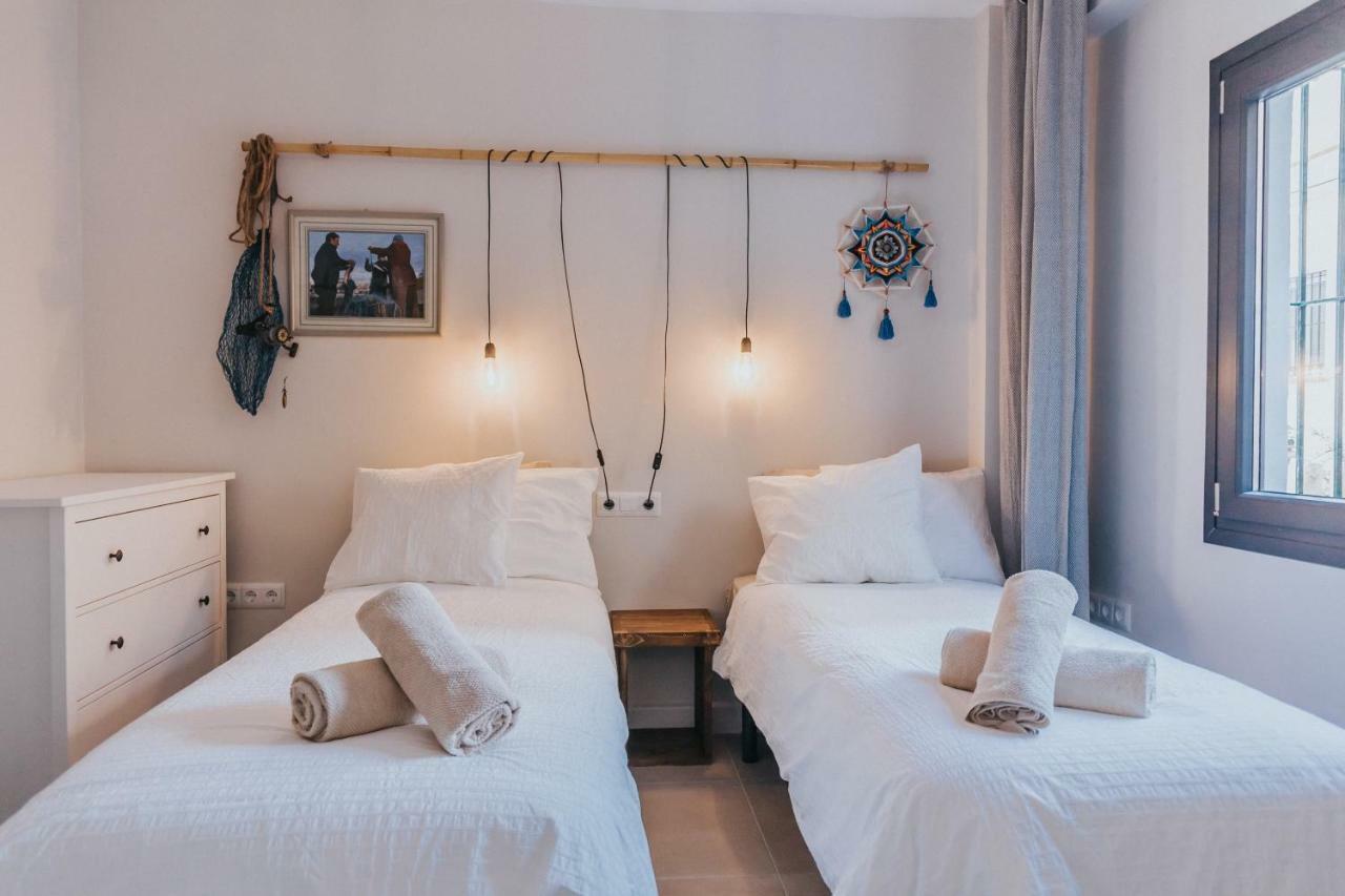 Malaga Beach House, 2 City Bikes, 2 Children'S Bikes, Wifi, Big Terrace, Bbq, Family, Childfriendly 외부 사진
